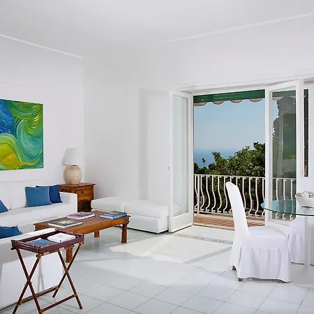 Solaria Daire Capri